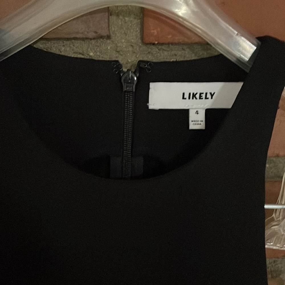 Likely black dress high neck swing style size 4US stretch sculpting drsss - Picture 6 of 9